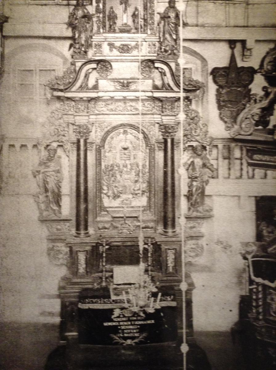 ołtarz w Kościele Żłóbka Chrystusa przed 1945 r.